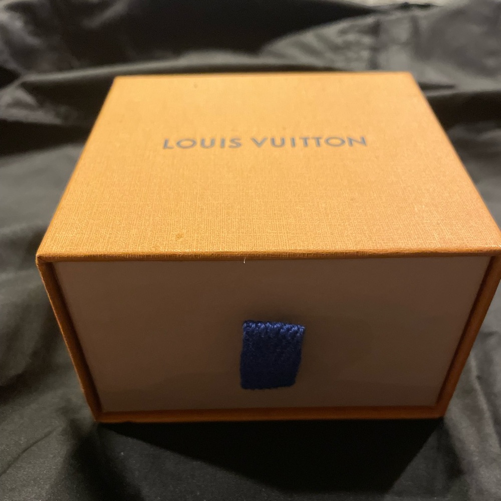 #louisvuitton #box #decoration #decor #partydecor #louisvuittonparty